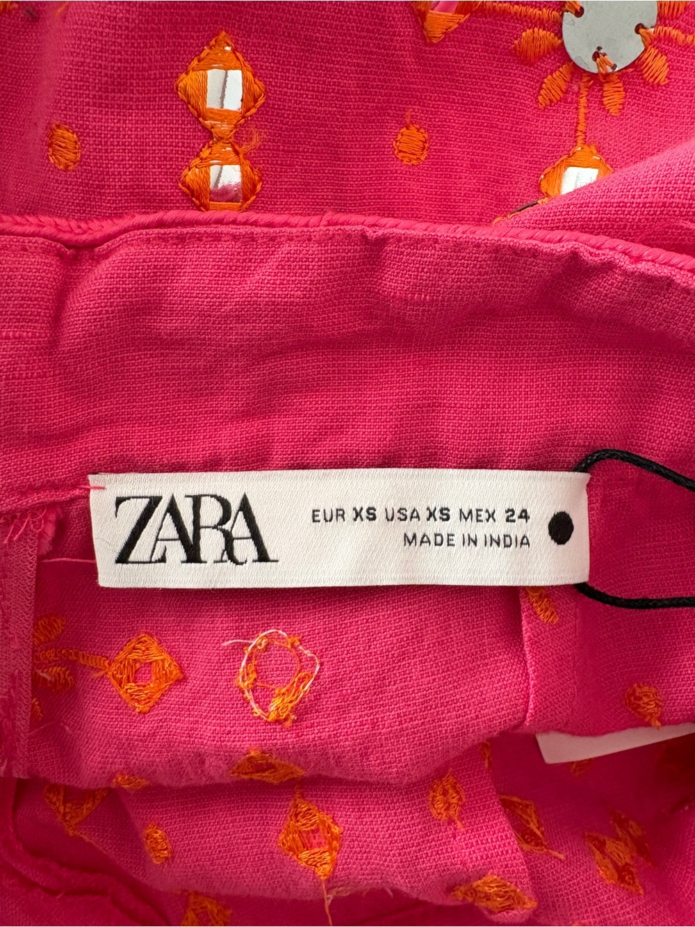 Zara Fuchsia Embellished High-Waist Shorts with Orange Accents - Picture 2 of 10